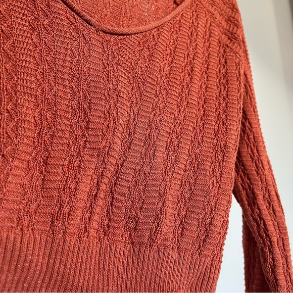 Amuse Society V-Neck Crop Top Sweater - Picture 4 of 9